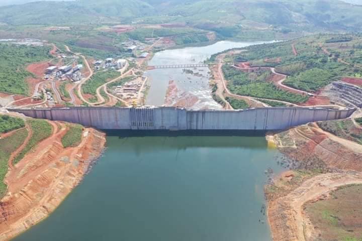 Ce que nous devons exiger pour électrifier la Haute-Guinée.