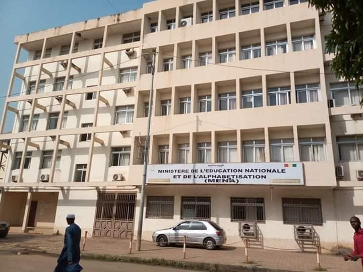 Ministère de l'Éducation Nationale et de l'Alphabétisation