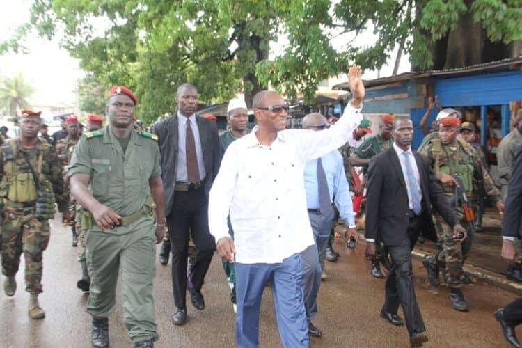 Alpha conde dans les rues de kaloum Conakry