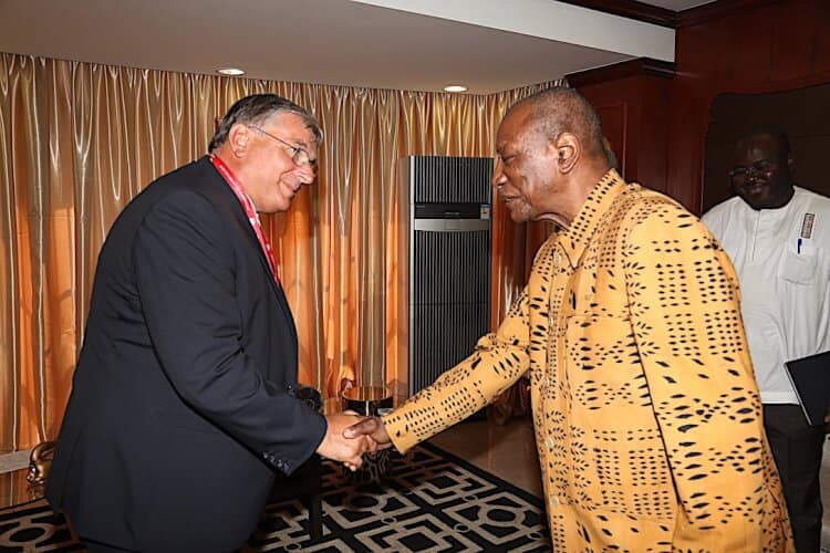 L’administrateur de Siemens à Sékhoutouréya- le renforcement du projet de l’OMVG en question