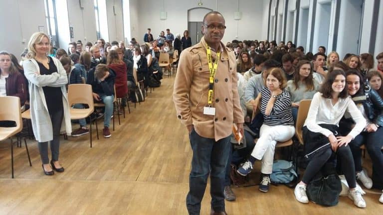 mandian-sidibé journaliste guinéen exile en France