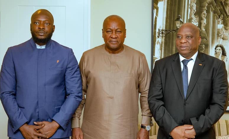 Munich : Rencontre stratégique entre le Général Amara Camara et John Dramani Mahama 1 Amara Camara et John Dramani Mahama