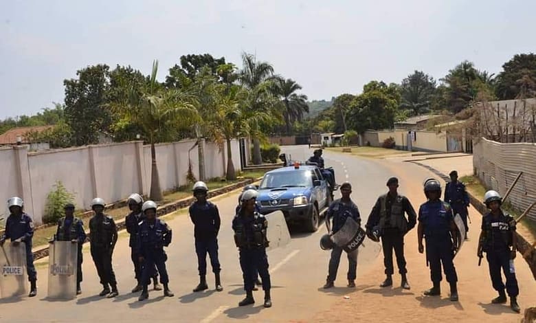 L'usage d'armes à feu élargi pour les gendarmes guinéens 1 La police