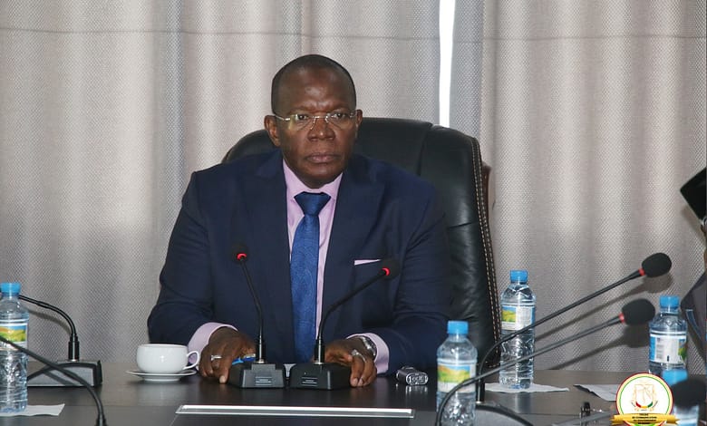 CONSULTATIONS NATIONALES : LES ACTEURS DE LA SOCIETE CIVILE INVITENT LA CENI AU RESPECT DE LA DATE DU 28 DECEMBRE 2019 1 le Premier ministre Dr Ibrahima Kassory Fofana