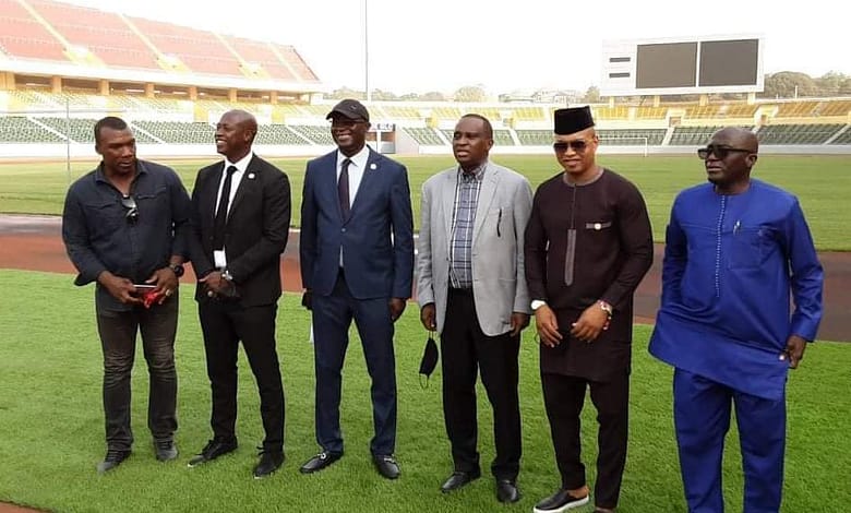 Augustin Senghor et sa suite ont visité le Stade Général Lansana Conté de Nongo 3 FB IMG 1614284447196