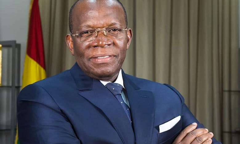 Dans une interview au quotidien français Les Échos, le Premier ministre Ibrahima Kassory Fofana revendique l’ambition sociale de son gouvernement, évoque le programme d’industrialisation du pays et la réforme visant à augmenter ses moyens financiers, tout en abordant les rapports avec la Chine et la riposte au double défi sanitaire. 1 FB IMG 1615296740932