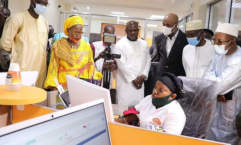 Guinée enfin les plaques d'immatriculations biométriques ! 3 Enfin les plaques d'immatriculations biométriques !