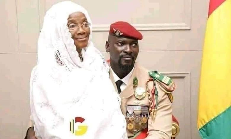 Le Colonel Mamadi Doumbouya semble avoir plus de chance que le Colonel Lansana Conté en 1984 et le Capitaine Moussa Dadis Camara en 2008 sur un point au moins. 1 FB IMG 1633153751197