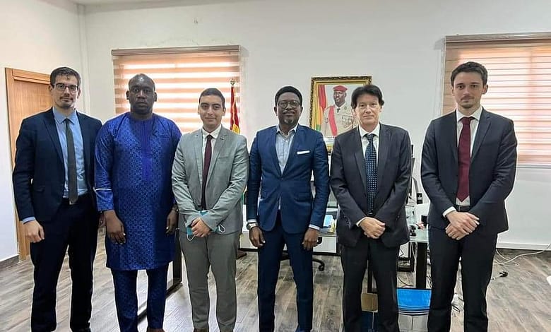 Alpha Bacar Barry, ministre de l'enseignement technique et professionnel et Aliou Bah , ont eu une séance de travail avec une délégation du Ministère Français de l'Europe et des Affaires Étrangères 3 Alpha Bacar Barry, ministre de l'enseignement technique et professionnel et Aliou Bah , ont eu une séance de travail avec une délégation du Ministère Français de l'Europe et des Affaires Étrangères