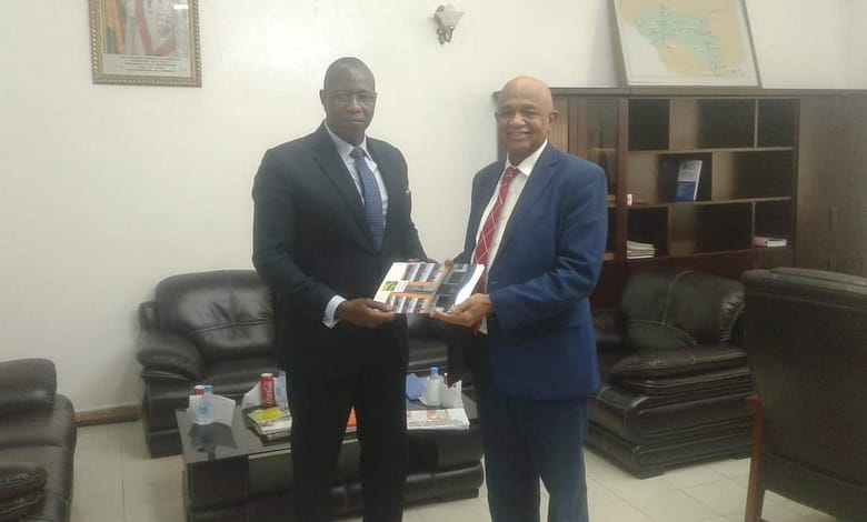Le Haut Commissaire de l’OMVS reçu par le Ministre Abé Sylla 1 FB IMG 1638528952721