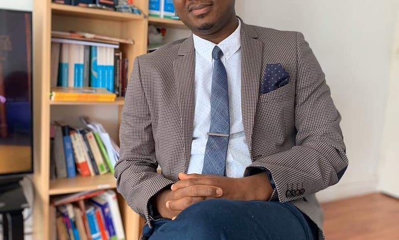 Me Dramé Il ne faut pas confondre « rédaction » et « adoption » d’une constitution. 3 FB IMG 1657473476163