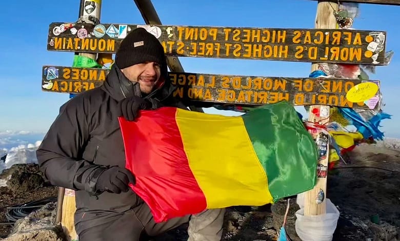 Georges Elcheter : Une fierté guinéenne au sommet du Mont Uru en Tanzanie 1 20240225 063344 jpg