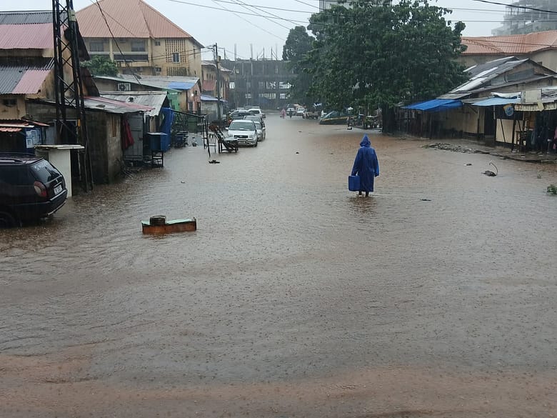 2 innondation à kaloum credit photo Aboubacar Sidiki Manet