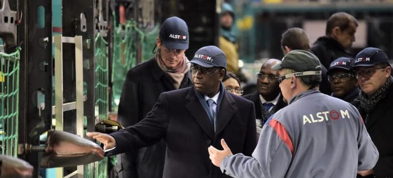Le président Sénégalais, Macky Sall a officiellement la livraison de quinze trains