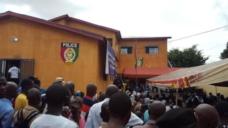 Commissariats de Police et de Police routière (Matoto)