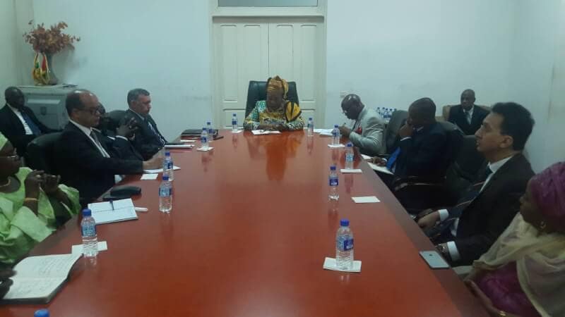 MAKALE CAMARA, AVEC LE GROUPE DES AMBASSADEURS AFRICAINS.