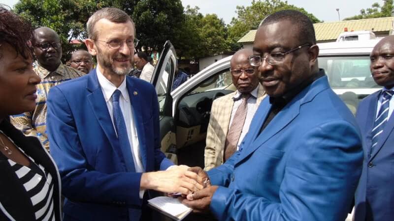 Election Guinée : L’Union européenne offre 14 véhicules et 343 ordinateurs à la CENI
