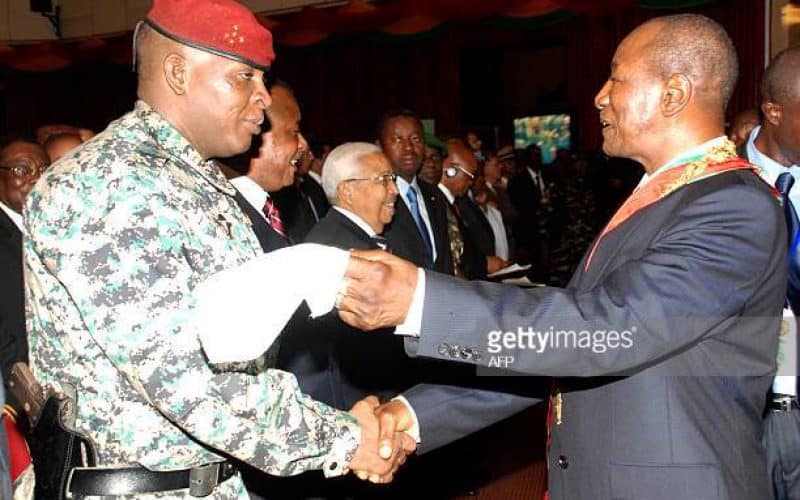 Sekouba Konaté et Alpha Condé