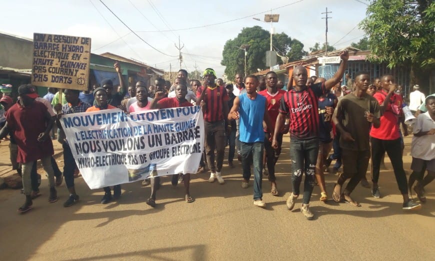 Mouvement manque d'electricite a Kankan