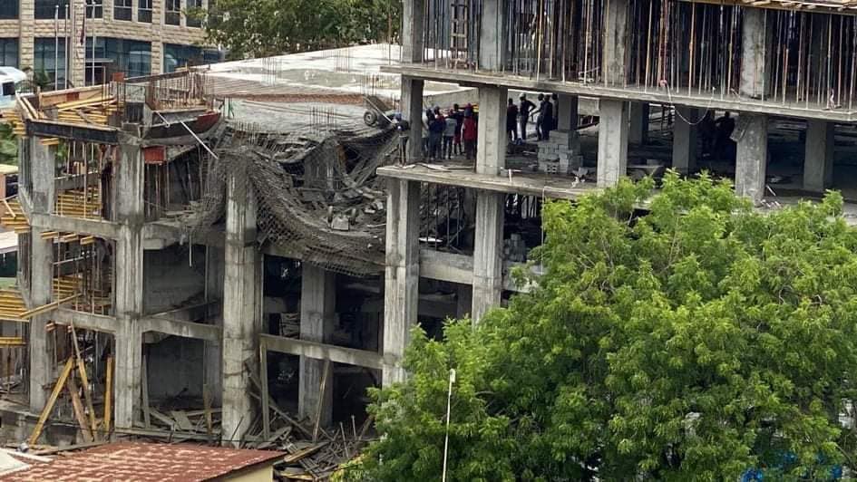 Urgent: La dalle du bâtiment en construction qui doit abriter le siège de la Banque Centrale de la République de Guinée s'écroule...