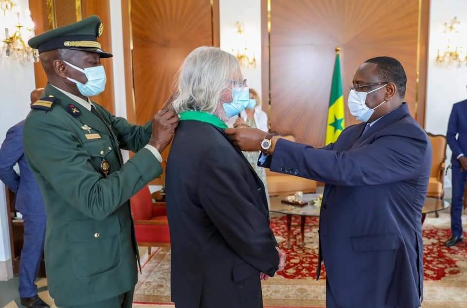 Le Président Macky Sall a reçu ce matin le Professeur Didier Raoult.