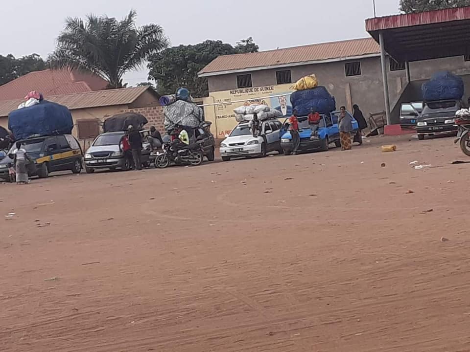 Manifestation à Fria contre les delestages