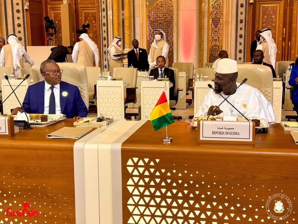 Le colonel Doumbouya Mamadi Président du CNRD et le Président Embalo