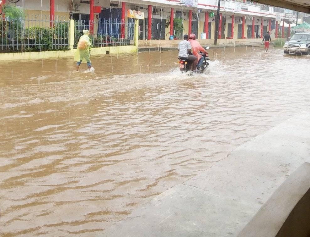Centre commerciale Lambandji.