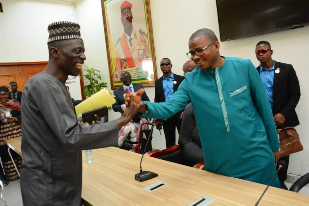 100 jours du CNT  Dr. Dansa Kourouma face aux acteurs politiques  